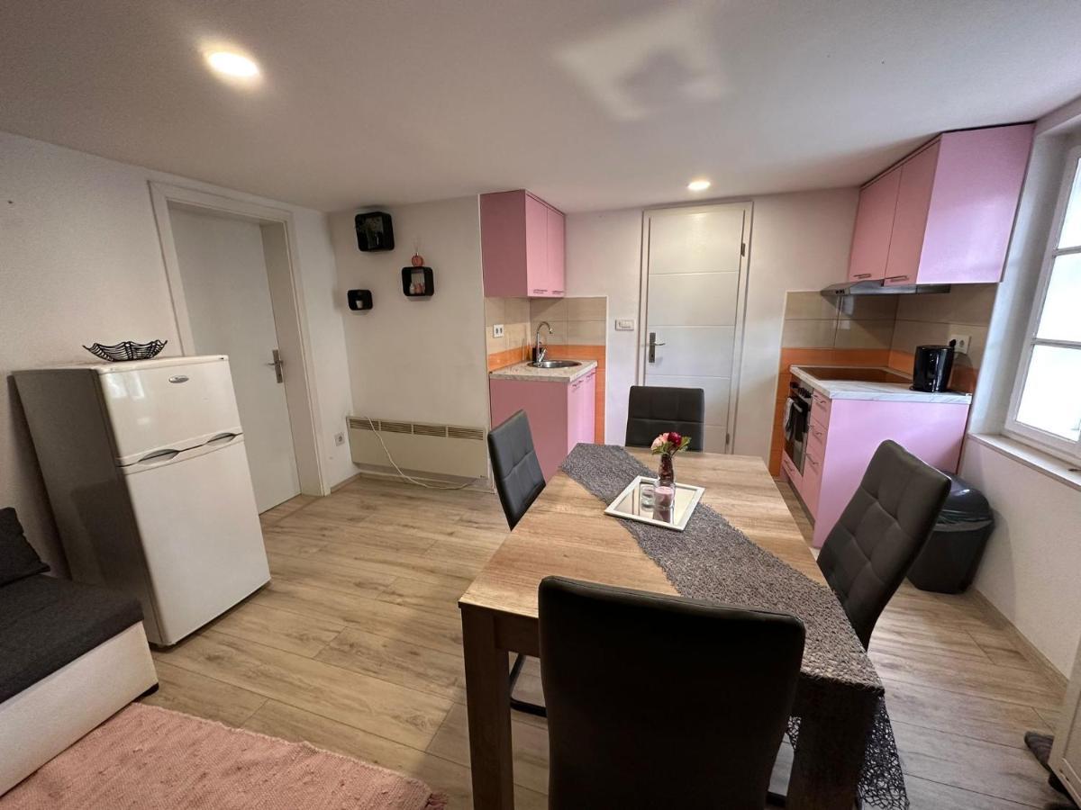 Apartman Rose Zagreb Buitenkant foto